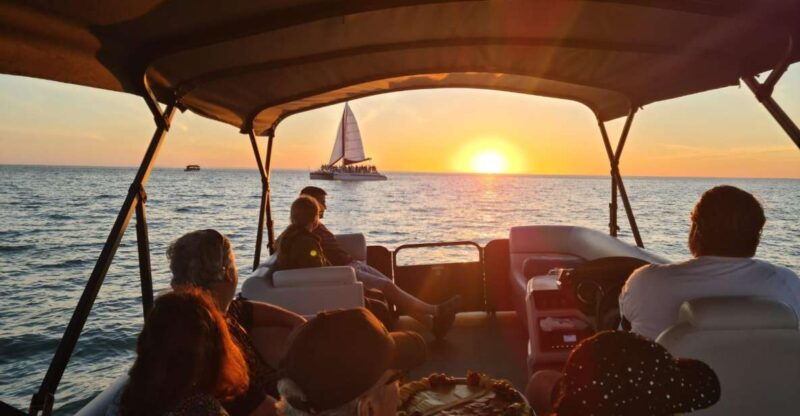 naples-sunset-boat-tour-with-snacks-and-drinks