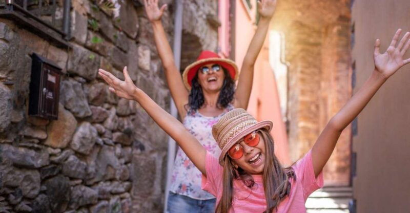nature-and-heritage-of-cinque-terre-family-walking-tour