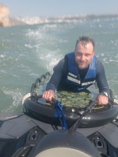 nazare-experience-big-waves-zone-on-jet-ski-with-sled