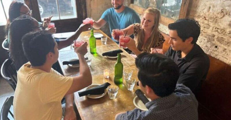 new-orleans-french-quarter-cocktail-and-foodie-crawl-tour