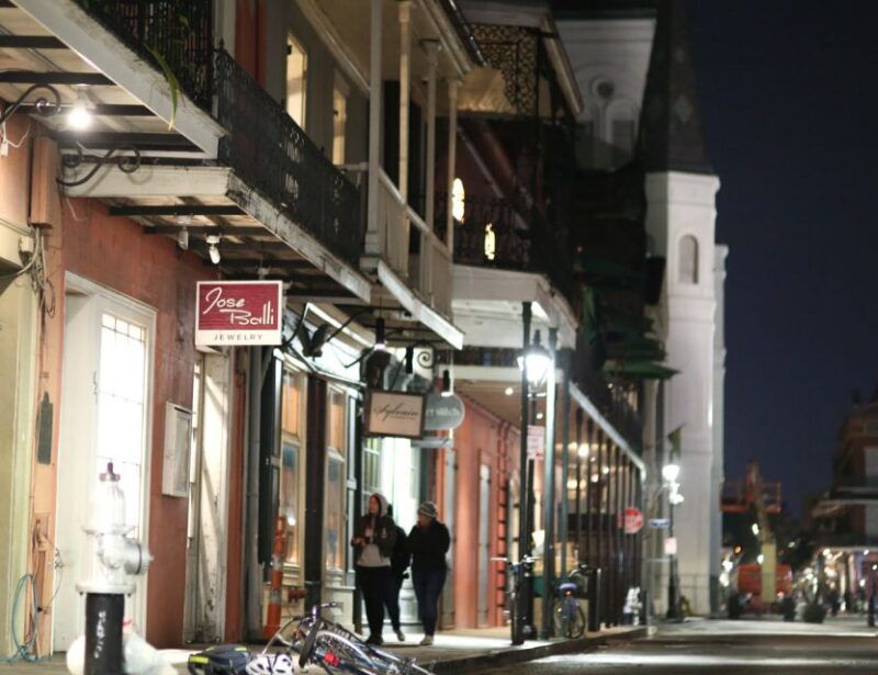 new-orleans-french-quarter-ghosts-haunted-walking-tour