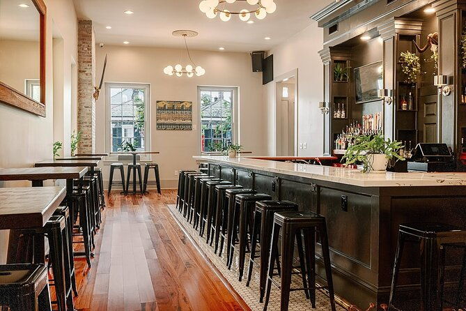 new-orleans-gay-and-spirited-tour-eat-drink-and-be-dazzled