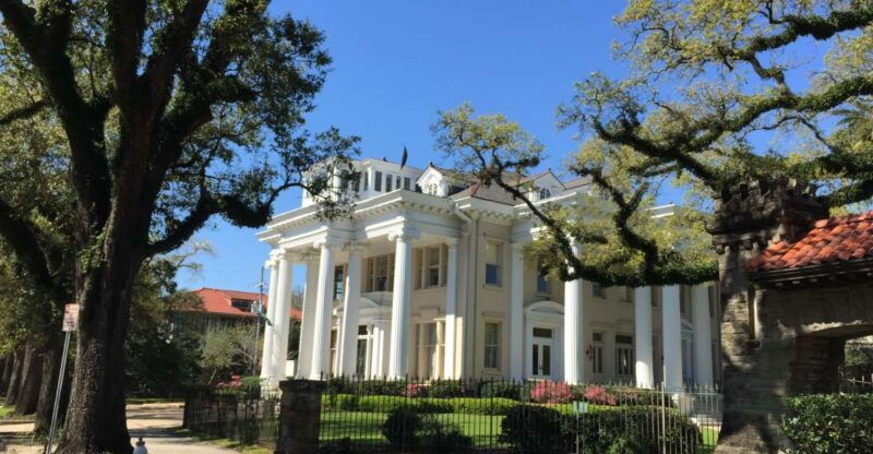 new-orleans-traditional-city-and-estate-tour