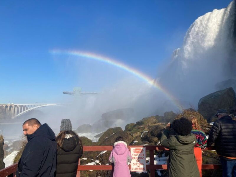 niagara-falls-ny-winter-niagara-falls-with-cave-gorge-tour
