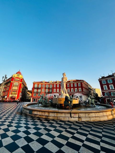 nice-guided-walking-tour-in-english