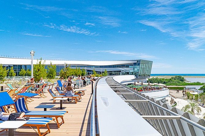 nice-shopping-aperitivo-sea-view-at-cap3000