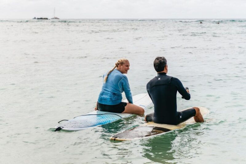 oahu-beginner-friendly-waikiki-beach-surfing-lesson