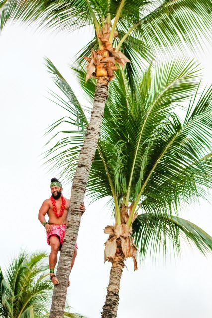 oahu-ka-moana-luau-dinner-and-show-at-aloha-tower