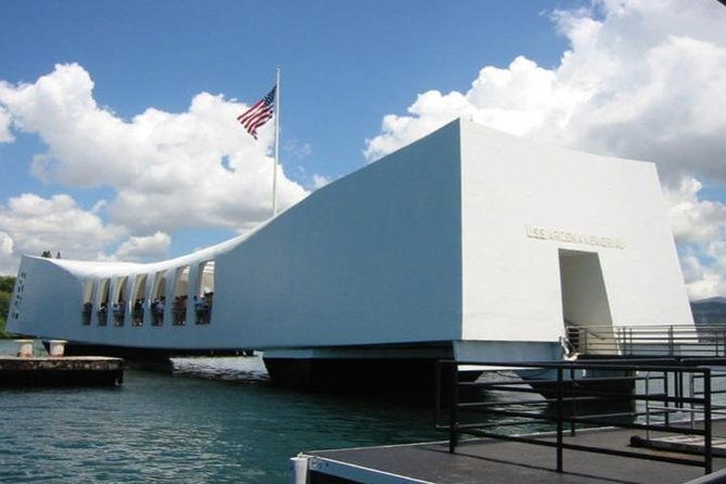 oahu-small-group-shore-excursion-wwii-the-full-history