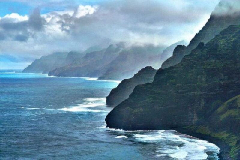 oahu-to-kauai-napali-coast-helicopter-tour-waimea-canyon