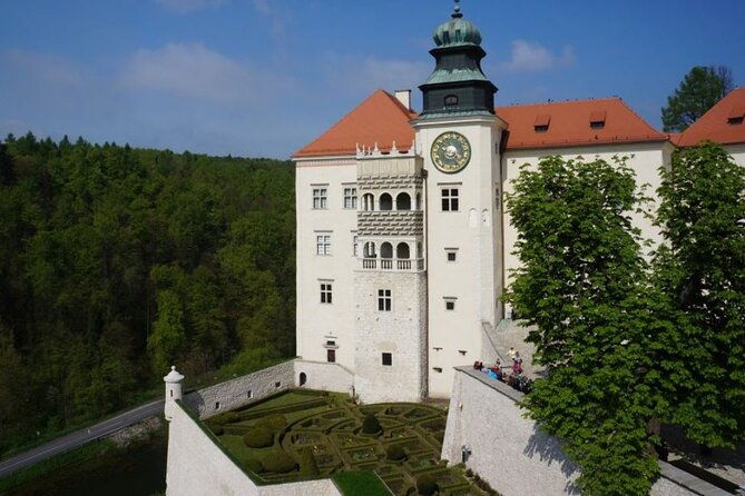ogrodzieniec-castle-ojcow-national-park-tour