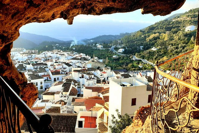 ojen-private-walking-tour-by-tours-in-malaga