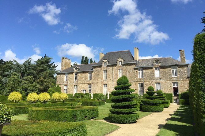 one-day-stroll-in-the-small-towns-of-character-of-ile-et-nilaine