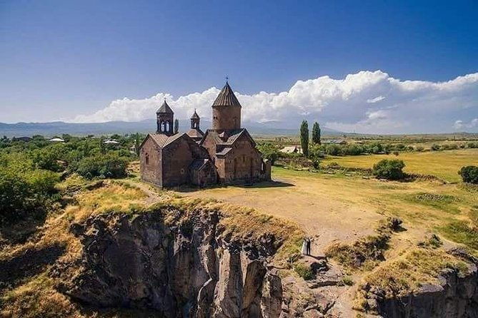 one-day-tour-to-saghmosavank-monastery-alphabet-valley-amberd-fortress