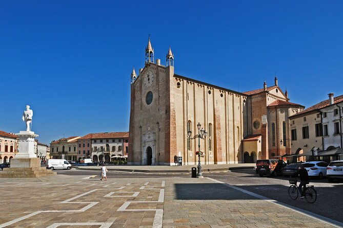 padua-small-group-tour-with-scrovegni-chapel-entrance