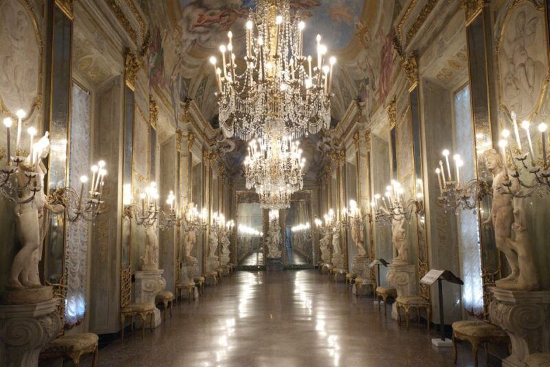 palaces-of-the-roll-and-royal-palace-guided-tour