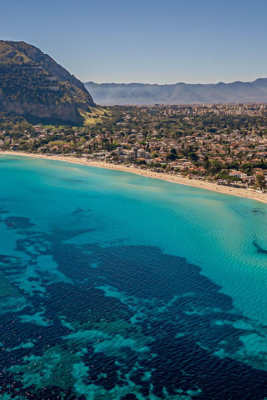 palermo-boat-tour-to-mondello-isola-delle-femmine-drink