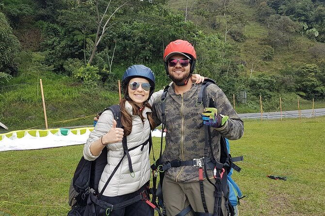 paragliding-over-guacaica-jungle-private-experience-from-guatape