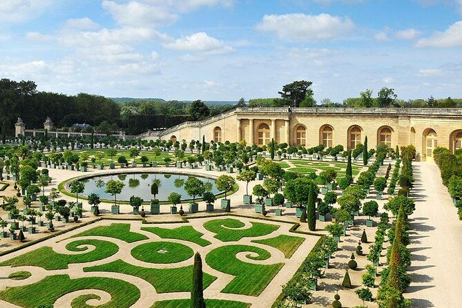 paris-versailles-king-palace-with-official-tour-guide