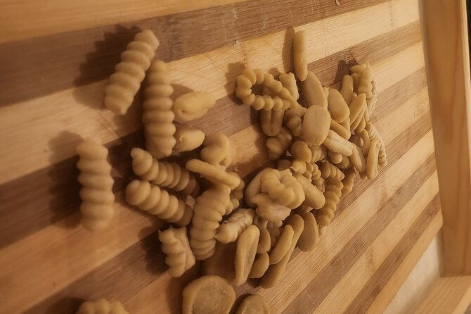 pasta-lesson-with-extra-virgin-olive-oil-tasting