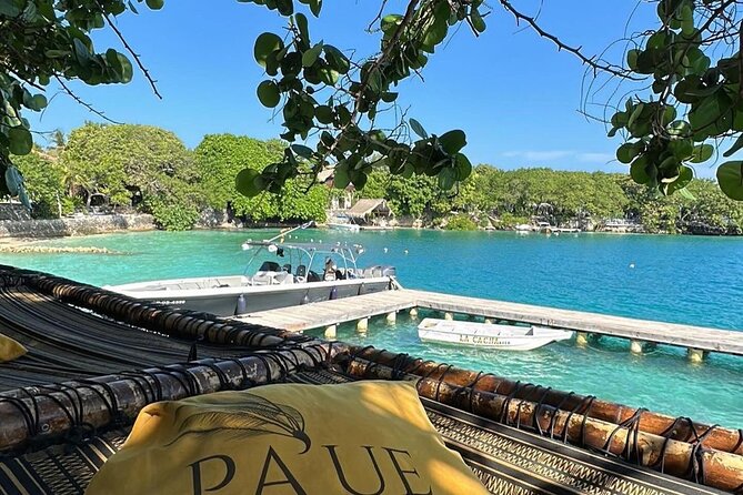 paue-island-tour-in-the-rosary-islands
