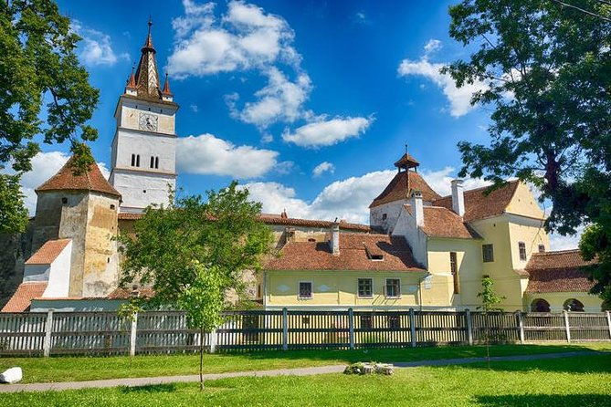 peles-castle-bran-dracula-castle-and-rasnov-citadel-from-brasov
