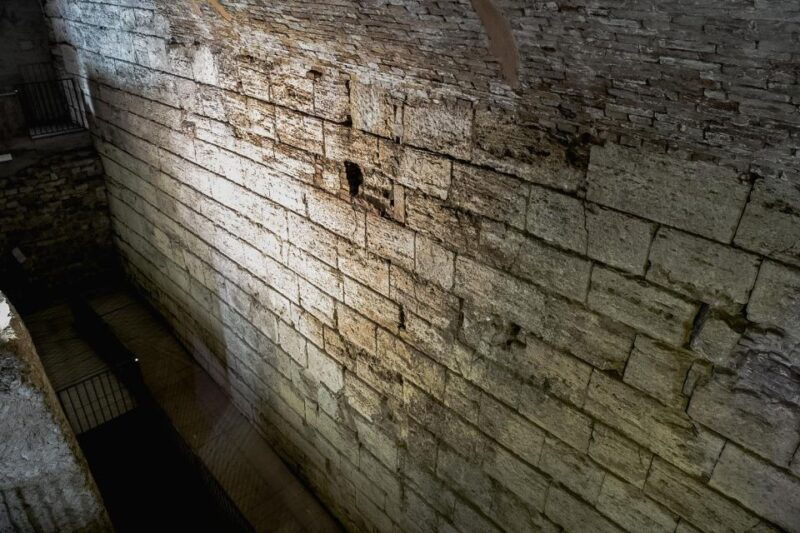 perugia-entry-ticket-and-guided-tour-of-perugia-underground