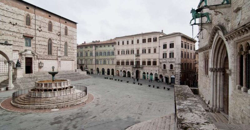 perugia-private-city-tour-with-rocca-paolina-and-cathedral