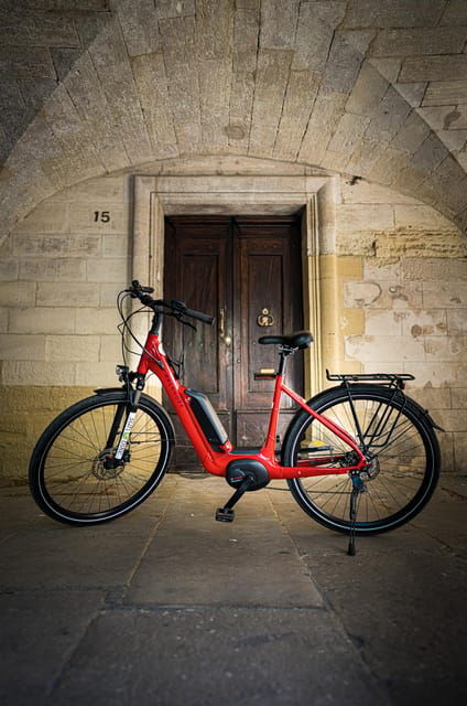 picnic-in-the-middle-of-a-vineyard-by-e-bike