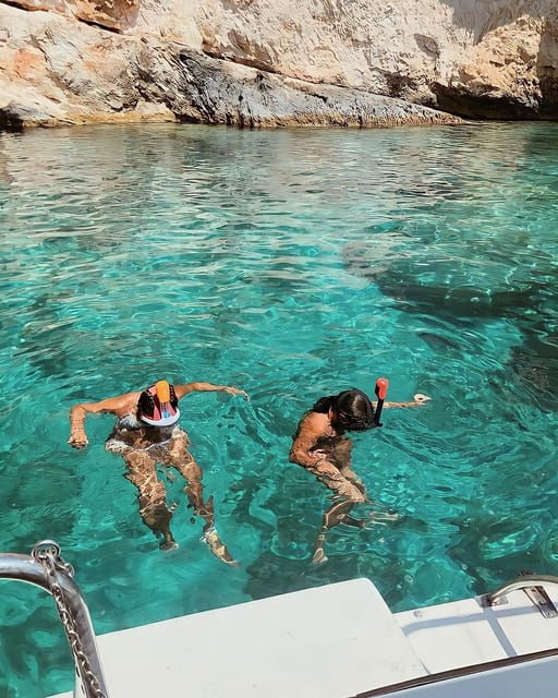 pillirina-ortigia-sea-caves-boat-tour-and-snorkeling