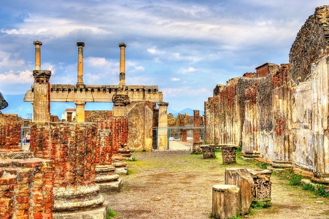 pompeii-private-personalized-tour-with-archeology-expert-guide