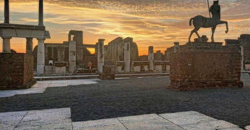 pompeii-sunset-tour-for-small-group