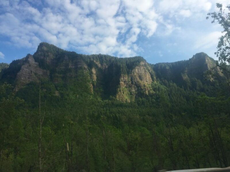 portland-columbia-river-gorge-3-hour-small-group-tour