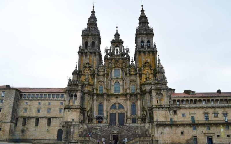 porto-private-customizable-trip-to-santiago-de-compostela