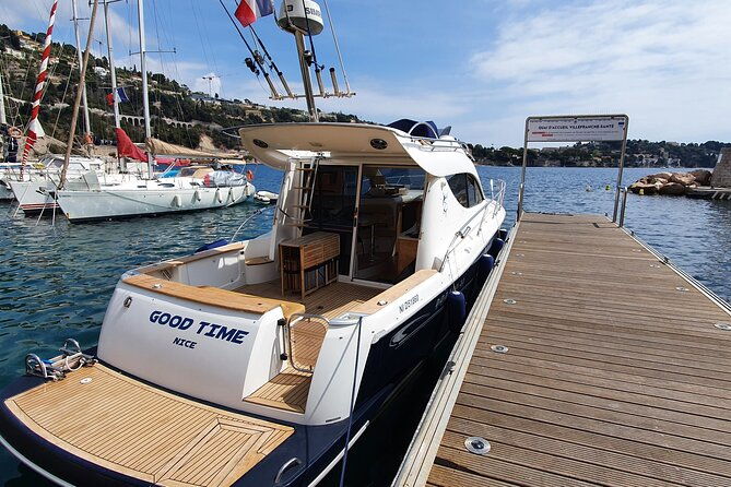 premium-cruise-along-the-coast-swimming-villefranche-cap-ferrat