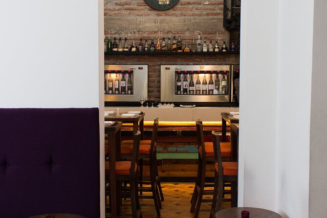 premium-wine-tasting-in-santiago-de-chile