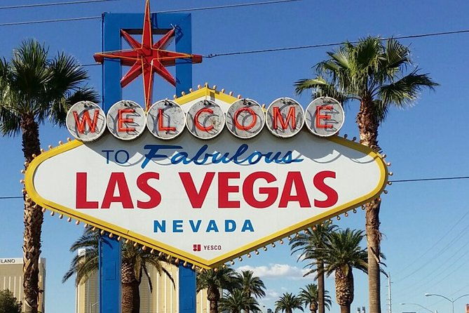 private-3-hour-walking-tour-of-the-las-vegas-strip-with-licensed-tour-guide