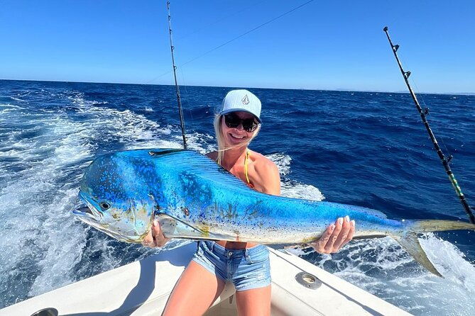private-38ft-fishing-charter-in-tamarindo-with-food-and-drinks