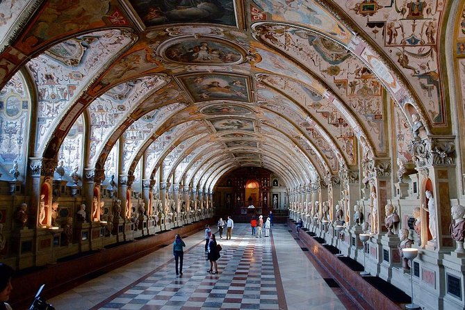 private-4-5-hour-city-tour-of-munich-with-driver-guide