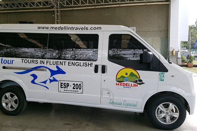 private-airport-pickup-service-in-medellin-for-you-and-your-group-2