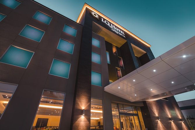 private-arrival-transfer-from-airport-to-hotel-in-santiago