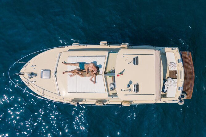 private-boat-tour-from-positano-amalfi-coast-or-capri