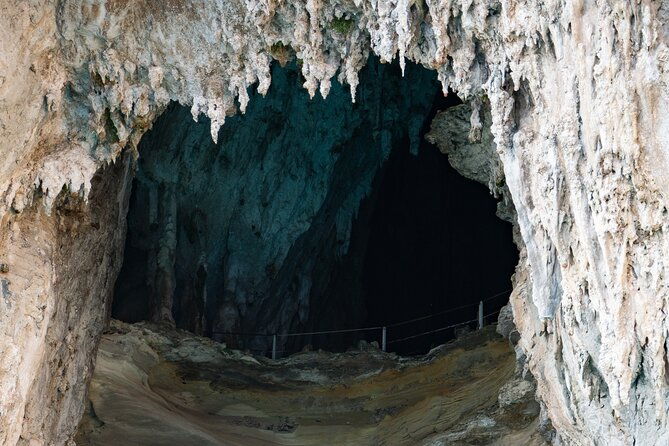 private-boat-tour-of-capri-from-sorrento-on-sorrentine-gozzo