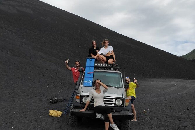 private-cerro-negro-sandboarding