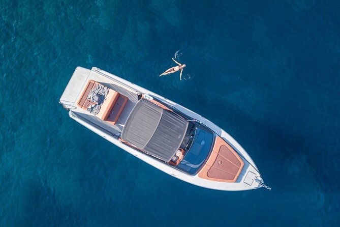 private-cruising-with-axiom-yacht-from-hvar