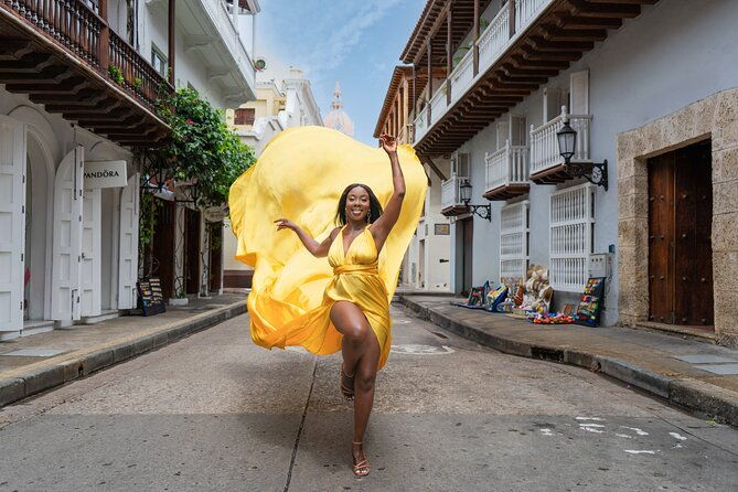 private-flying-dress-photoshoot-in-cartagena