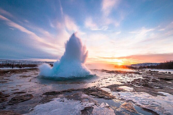 private-golden-circle-with-photographer-lunch-secret-lagoon