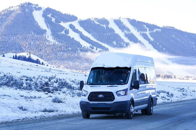 private-grand-teton-winter-wildlife-safari-with-picnic-lunch