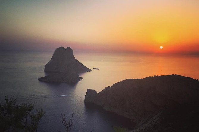 private-guided-walking-tour-es-vedra-sunset