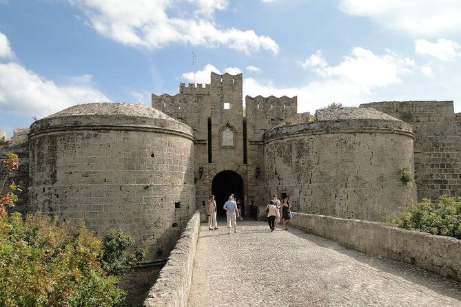 private-half-day-guided-tour-to-rhodes-new-and-old-town